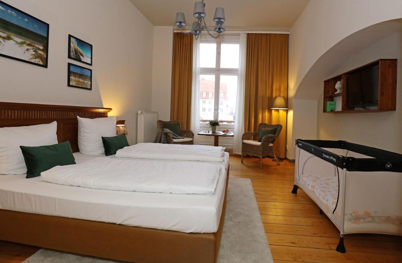 Aparthotel Markt Fuffzehn Stralsund Esterno foto