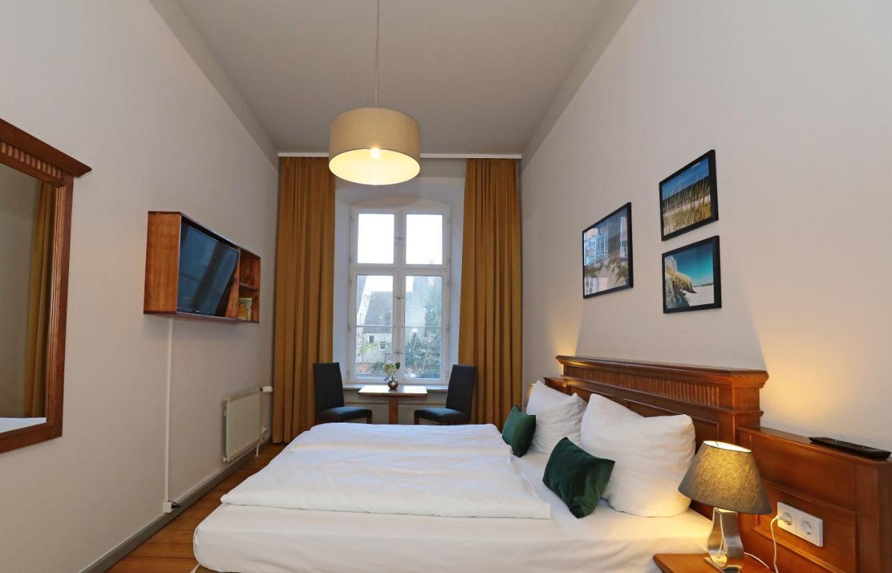 Aparthotel Markt Fuffzehn Stralsund Esterno foto